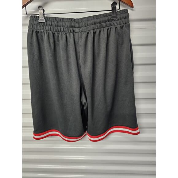 NBA Men's Officially Licensed Mesh Training Shorts | Black | Medium - Picture 4 of 5